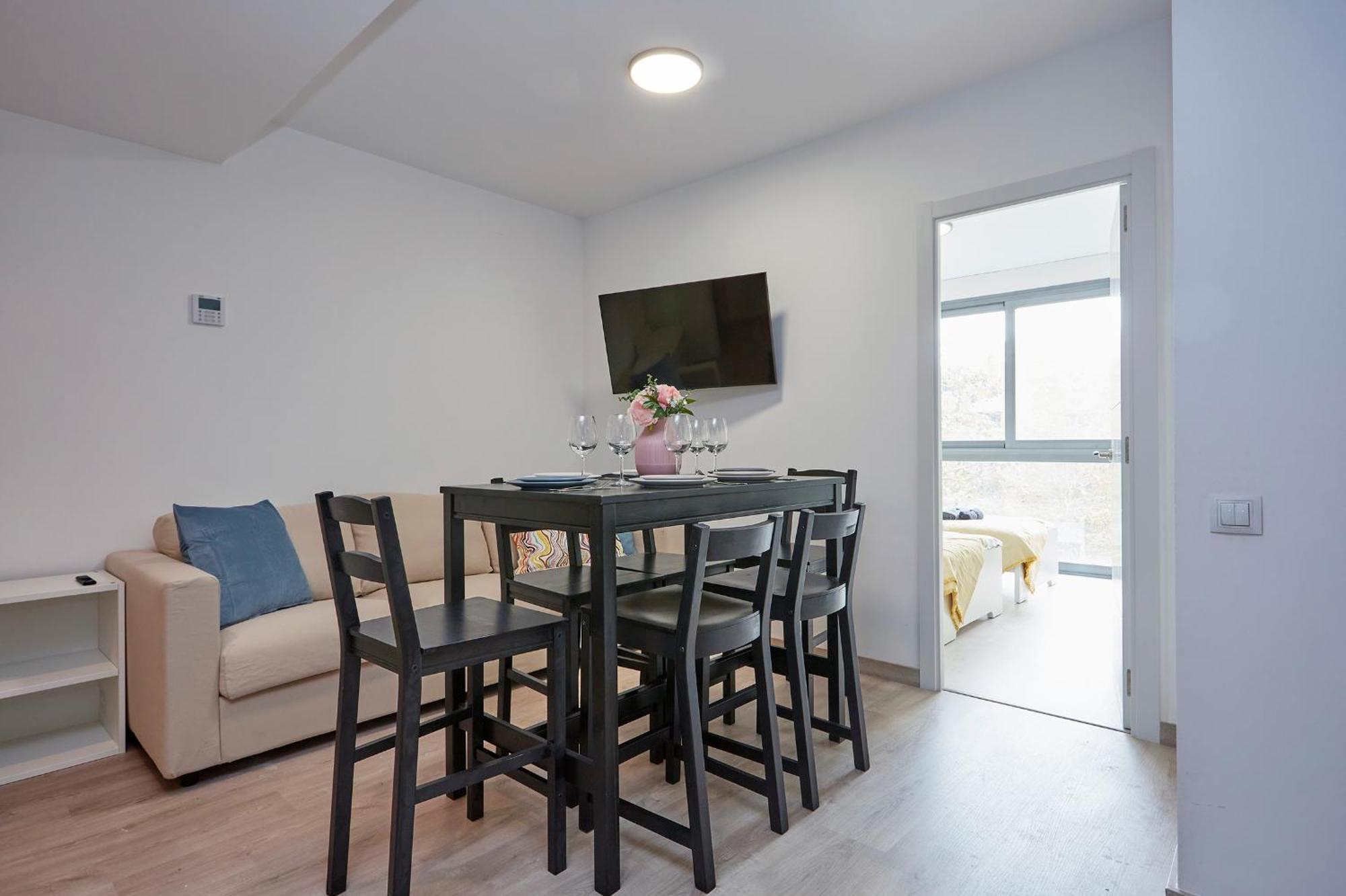 Three Bedroom Two Bathroom Apartment Close To Beach Barcellona Esterno foto