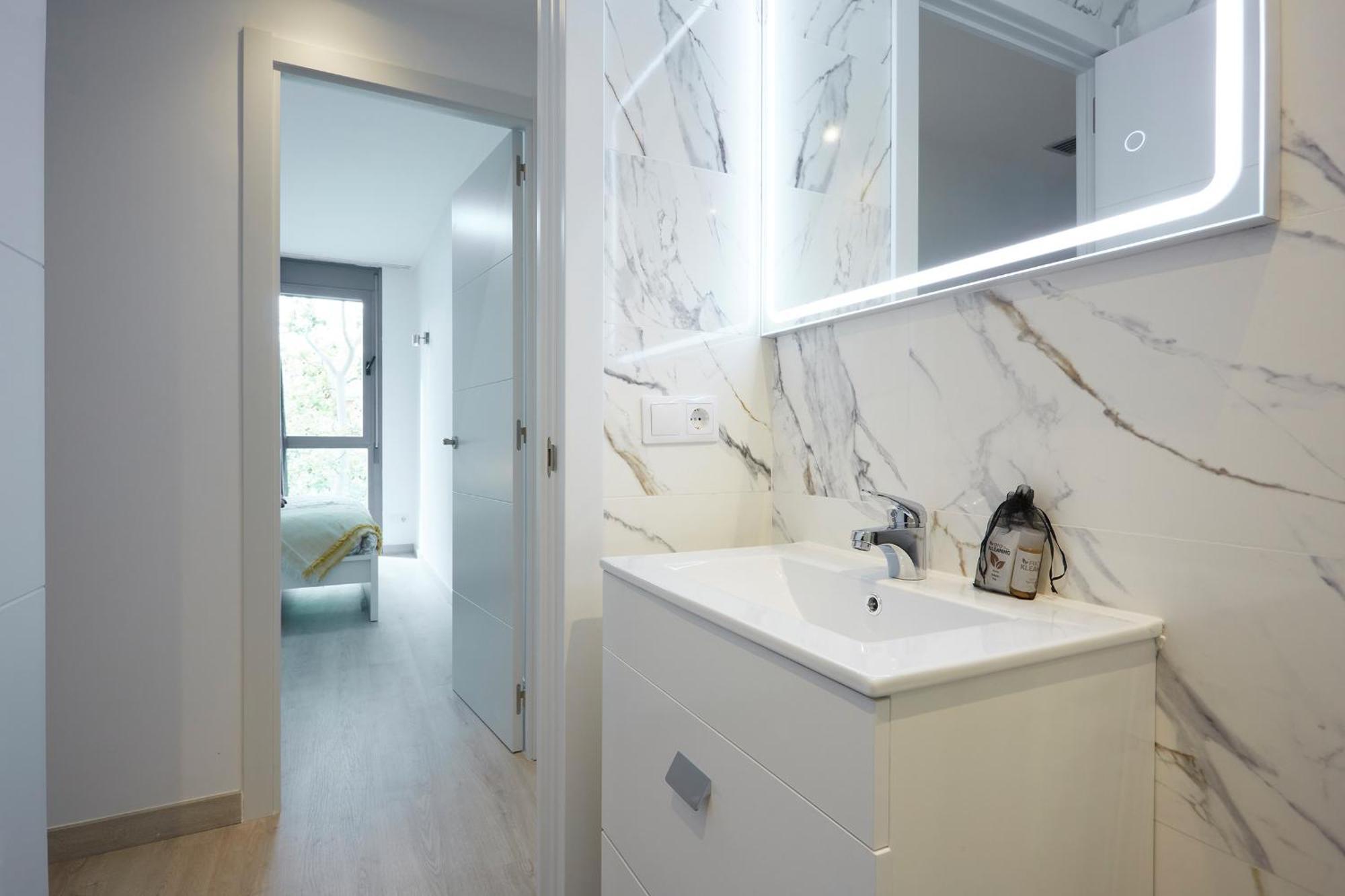 Three Bedroom Two Bathroom Apartment Close To Beach Barcellona Esterno foto